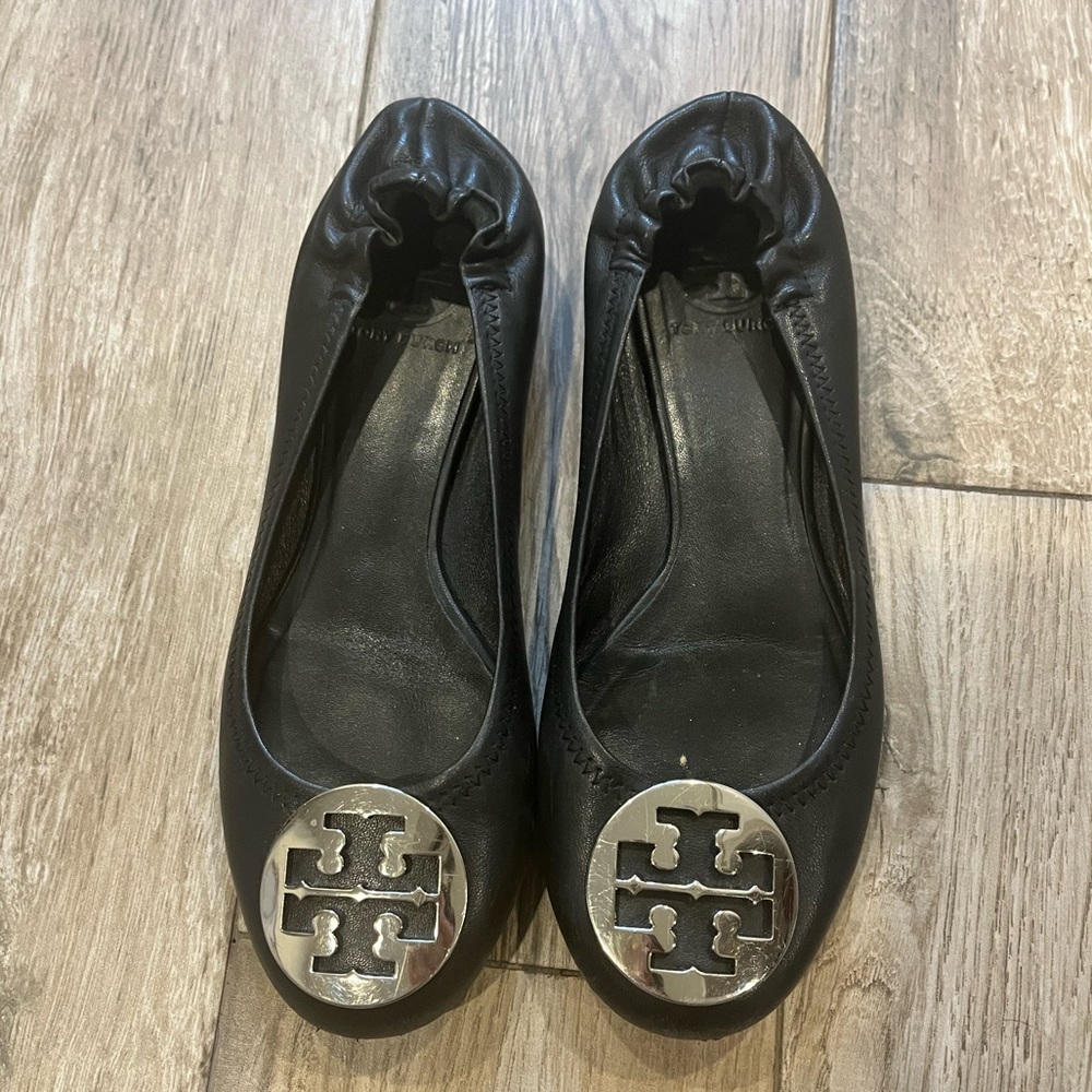 Tory Burch Reva Flats- black with silver buckle size 8.